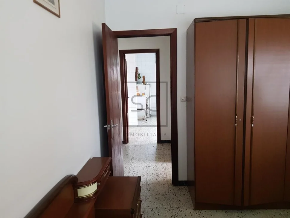 Vivienda y bajos en perlío, ferrol