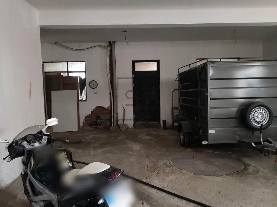 Vivienda y bajos en perlío, ferrol