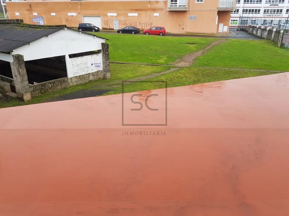 Vivienda y bajos en perlío, ferrol