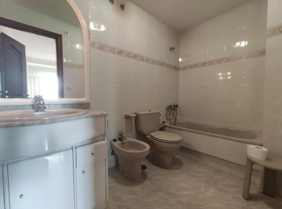 Se vende fabuloso piso en santa cecilia ( trastero, ascensor y garaje