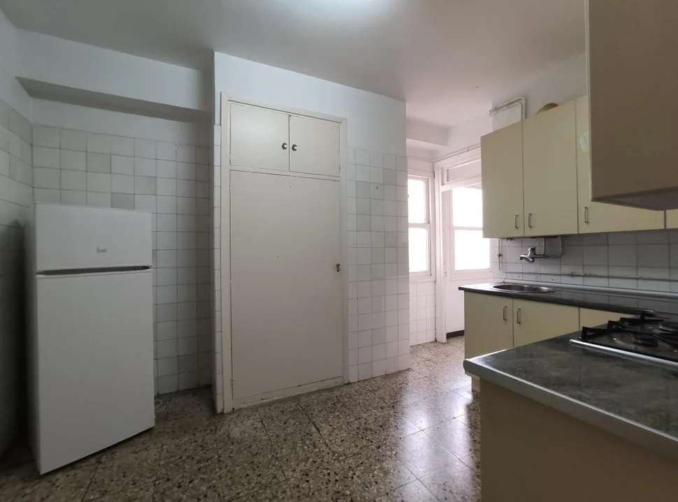 Se vende piso en la calle juan de austria (ferrol)
