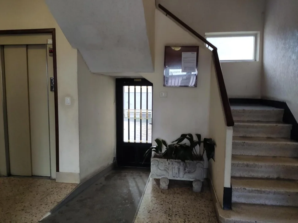 Se vende piso en la calle juan de austria (ferrol)
