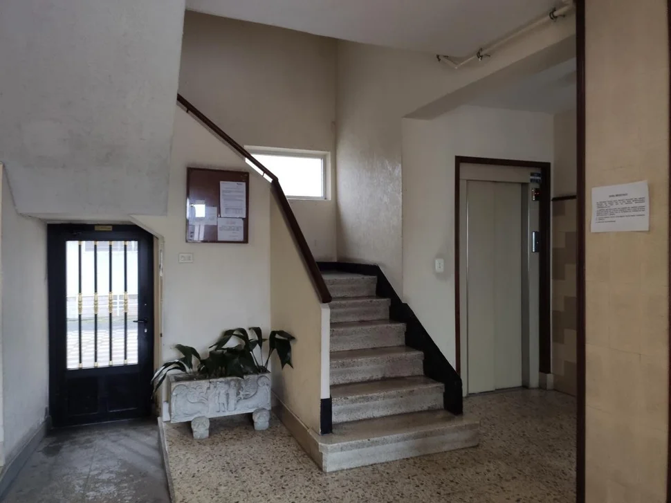 Se vende piso en la calle juan de austria (ferrol)