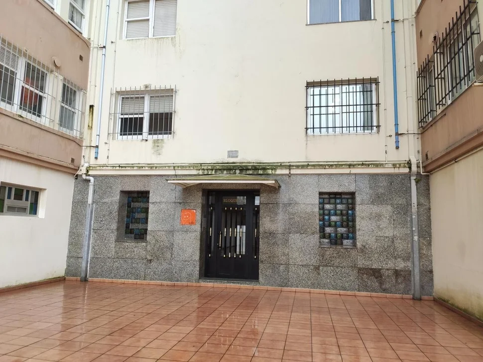 Se vende piso en la calle juan de austria (ferrol)