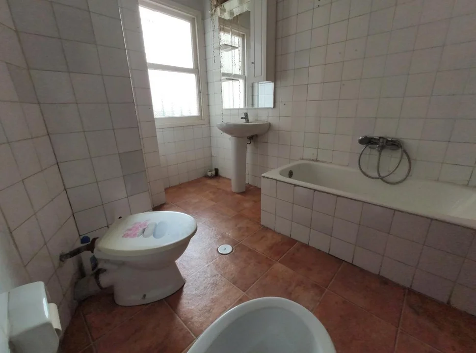 Se vende piso en la calle juan de austria (ferrol)