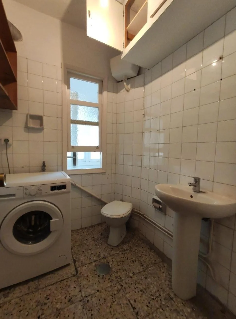 Se vende piso en la calle juan de austria (ferrol)