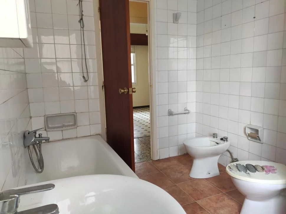 Se vende piso en la calle juan de austria (ferrol)