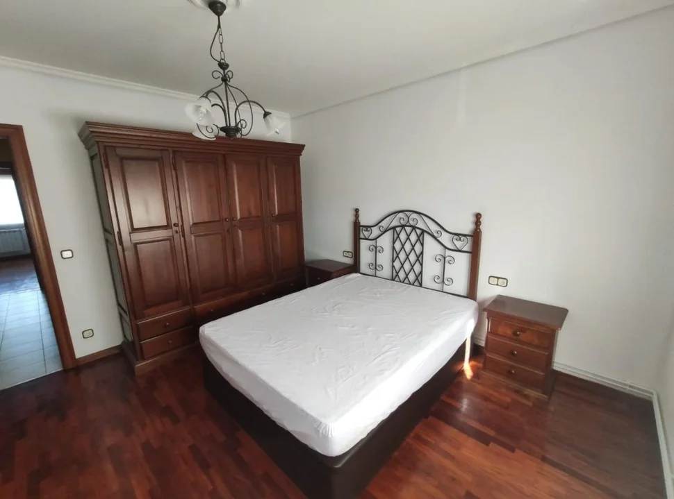 Se vende o alquila piso en la carretera de catabois (ferrol)