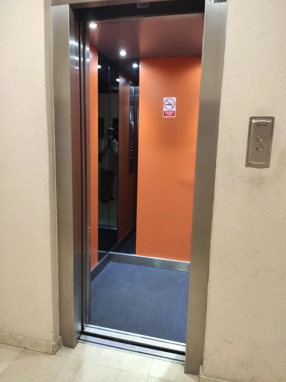 Se vende piso en santa cecilia