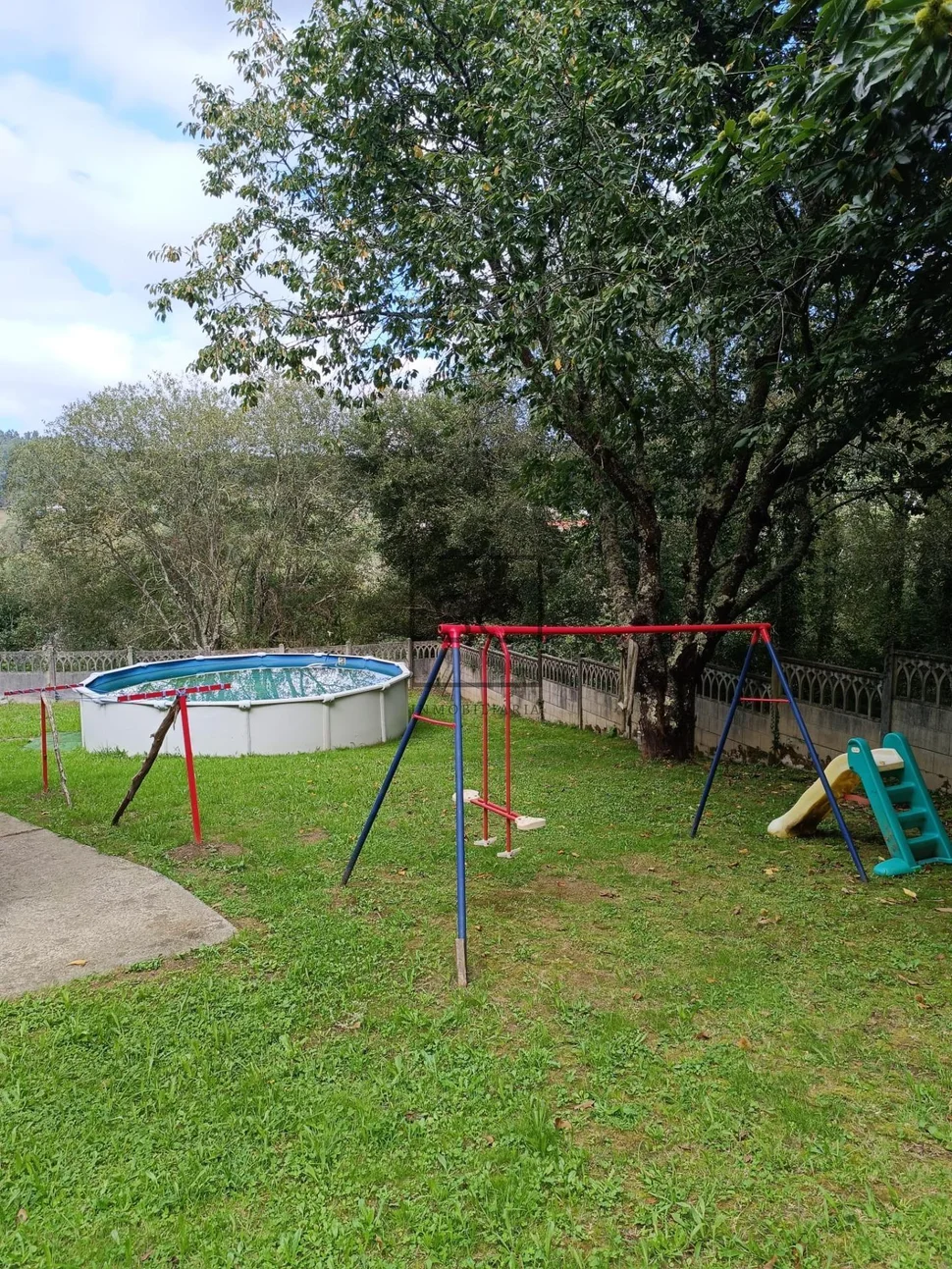 Se vende casa con piscina en pedroso en san saturino, san saruniño