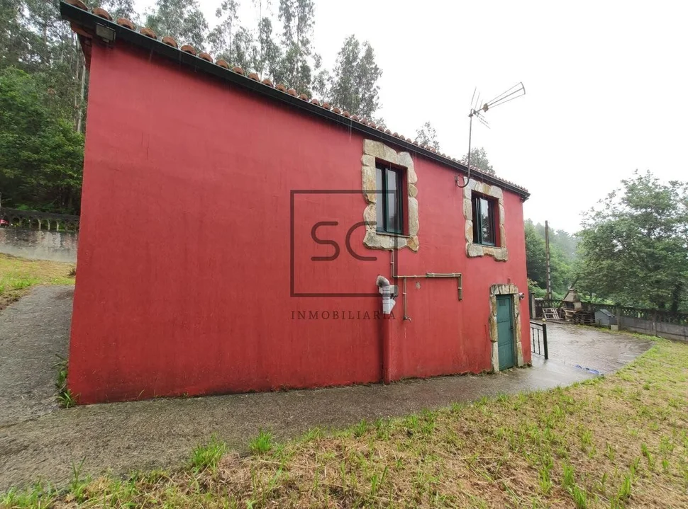 Se vende casa con piscina en pedroso en san saturino, san saruniño