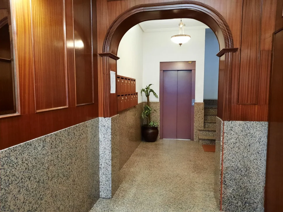 Se vende piso con ascensor próximo a ultramar