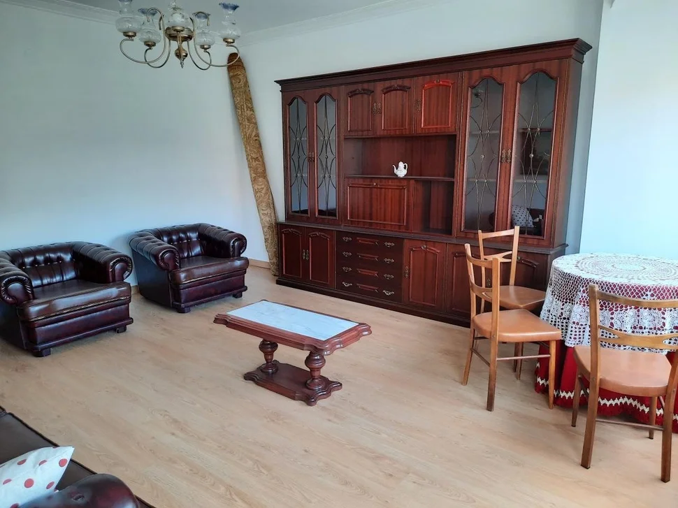 Alquiler de cuarto con ascensor zona ultramar