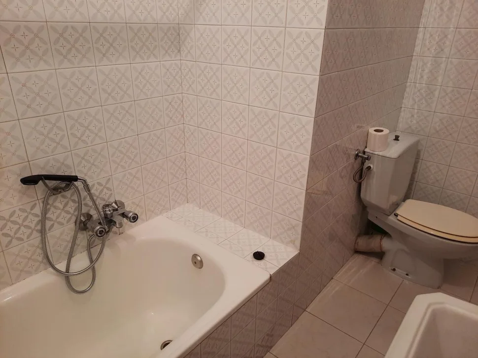 Alquiler de cuarto con ascensor zona ultramar