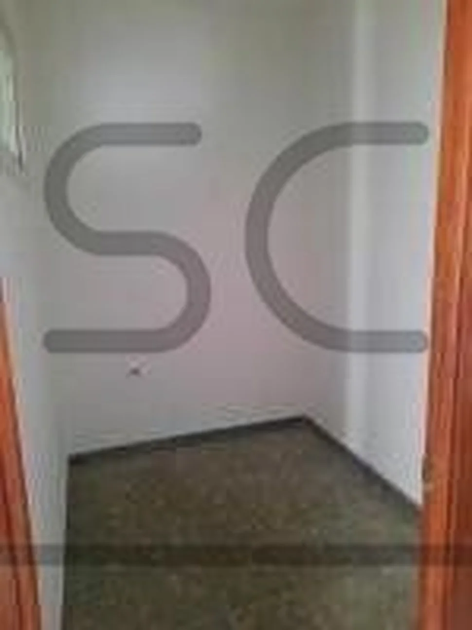 Piso para pequeña reforma bien situado