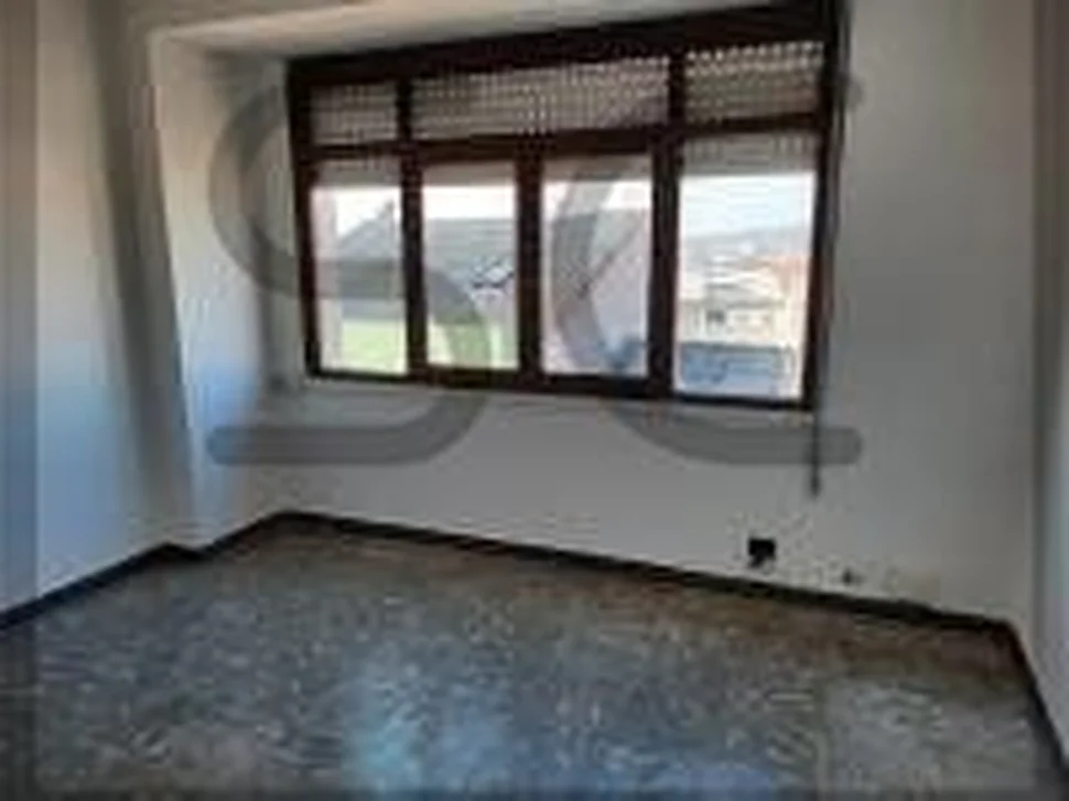 Piso para pequeña reforma bien situado