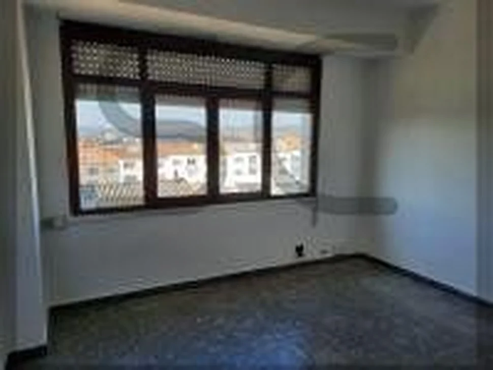 Piso para pequeña reforma bien situado