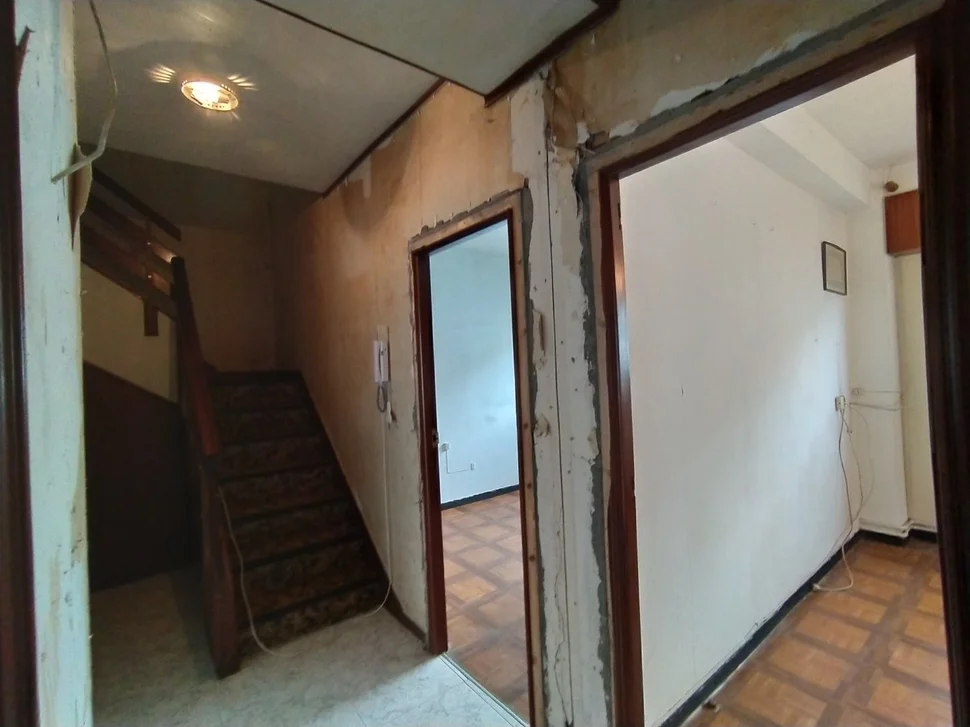 Se Vende Duplex Descendente para Reforma Integral (Caranza)
