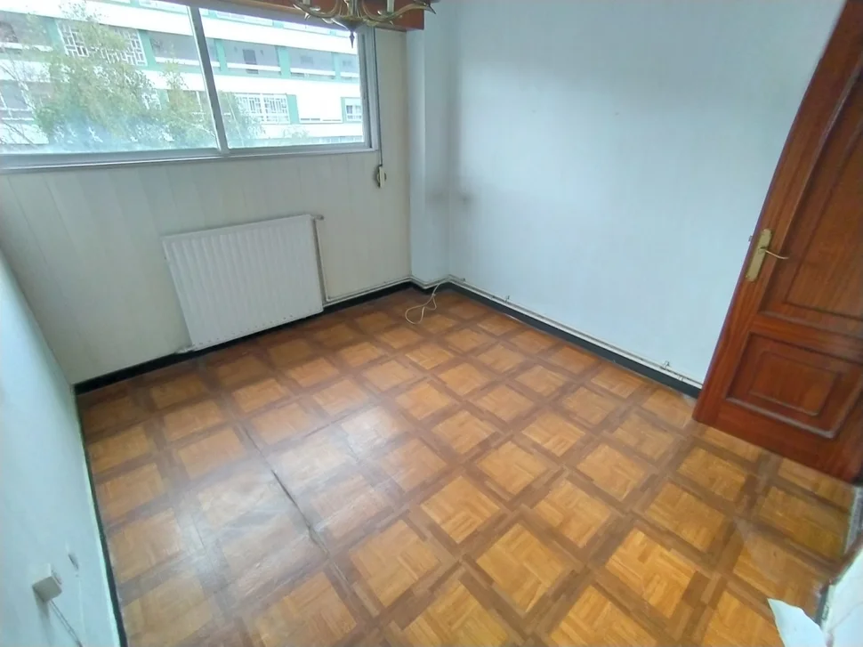 Se Vende Duplex Descendente para Reforma Integral (Caranza)