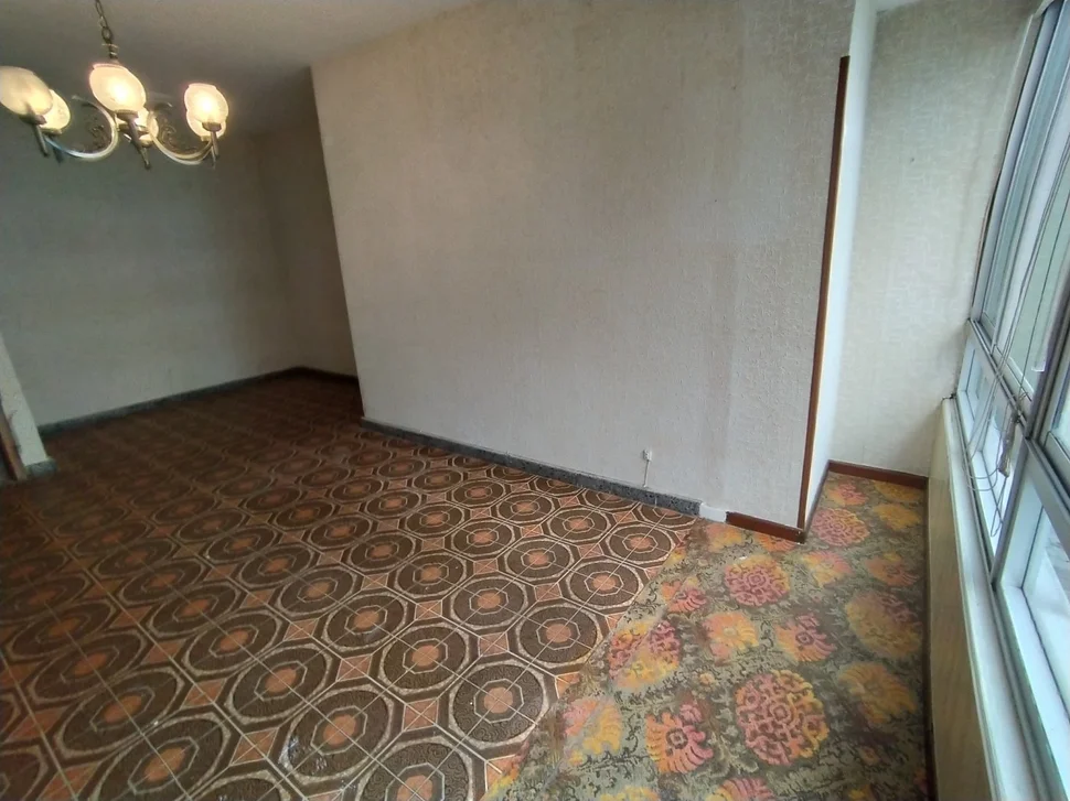 Se Vende Duplex Descendente para Reforma Integral (Caranza)