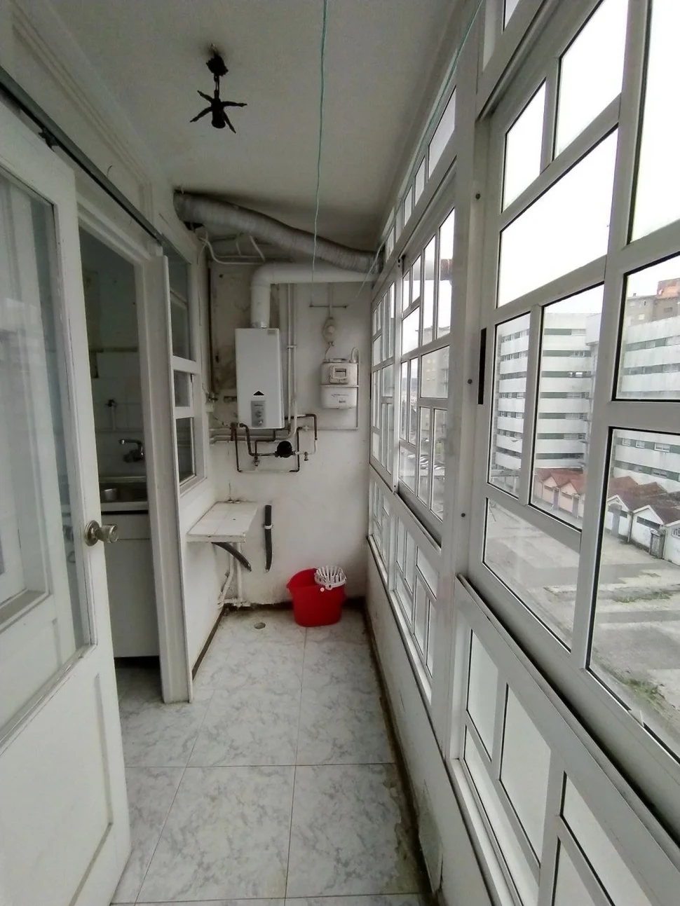 Se Vende Duplex Descendente para Reforma Integral (Caranza)