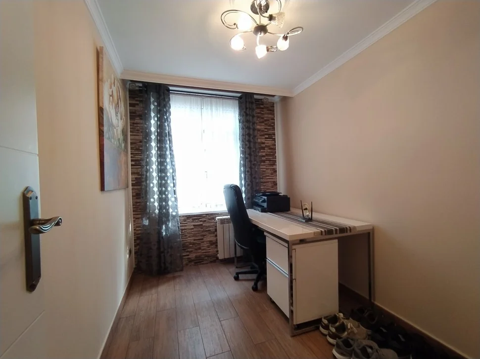 Se vende 2º piso con trastero y garaje en santa cecilia