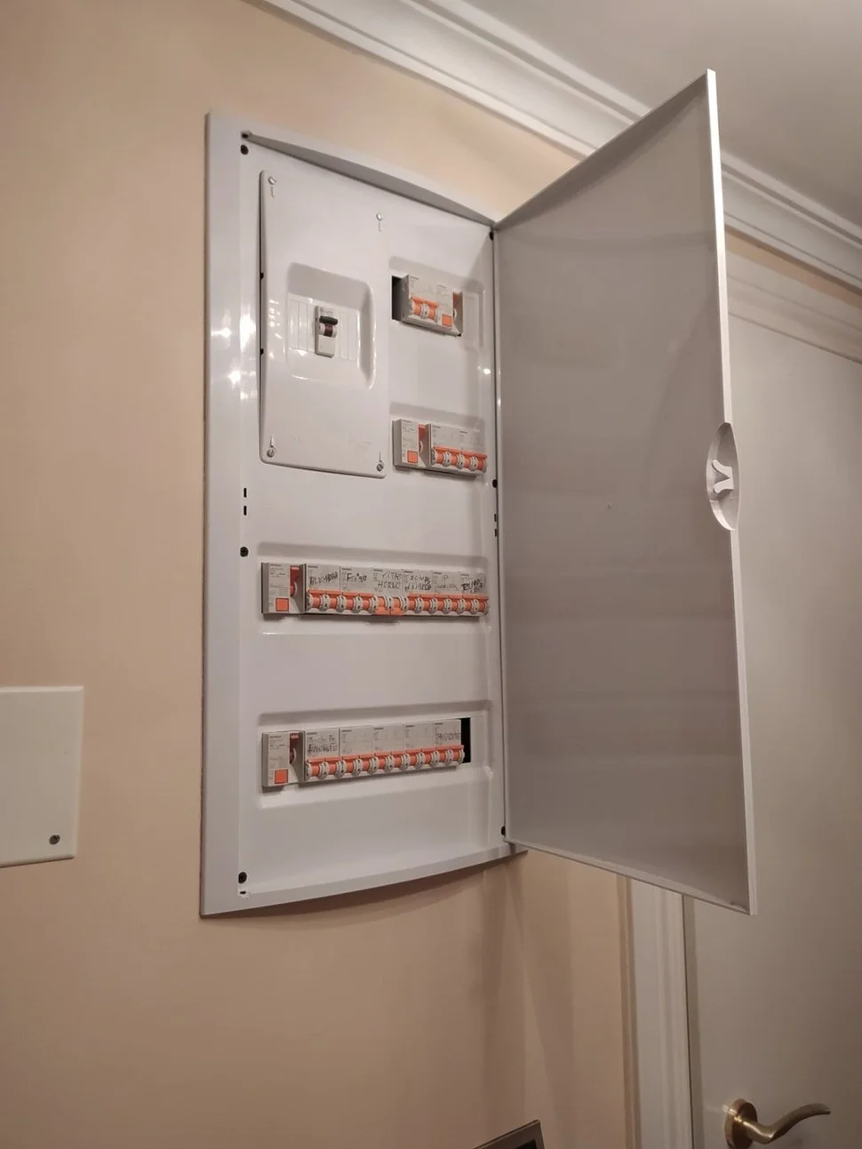 Se vende 2º piso con trastero y garaje en santa cecilia