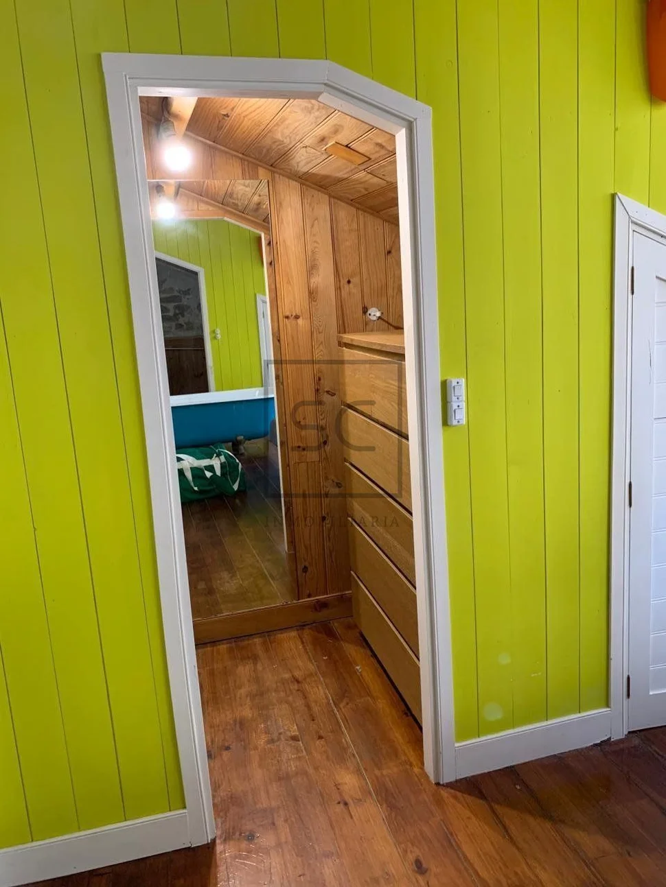 Casa adosada en pleno centro, ferrol