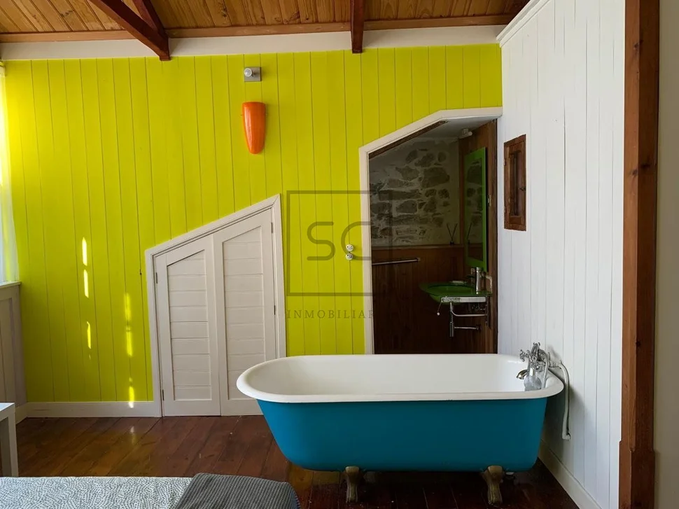 Casa adosada en pleno centro, ferrol