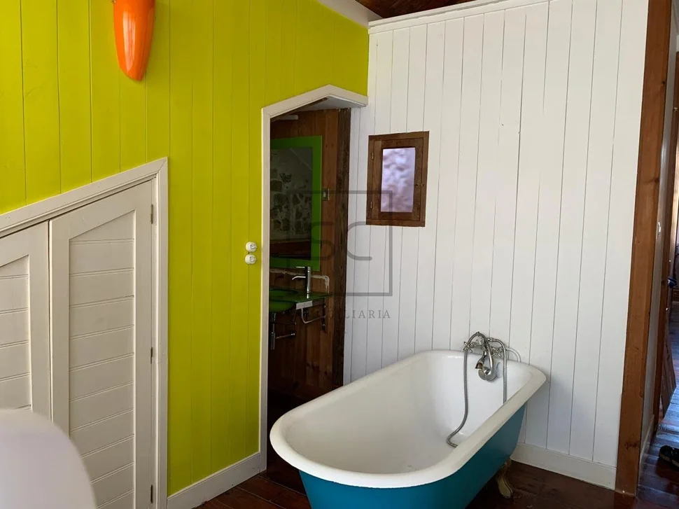 Casa adosada en pleno centro, ferrol