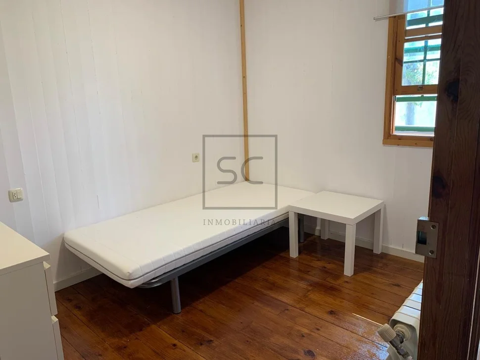 Casa adosada en pleno centro, ferrol