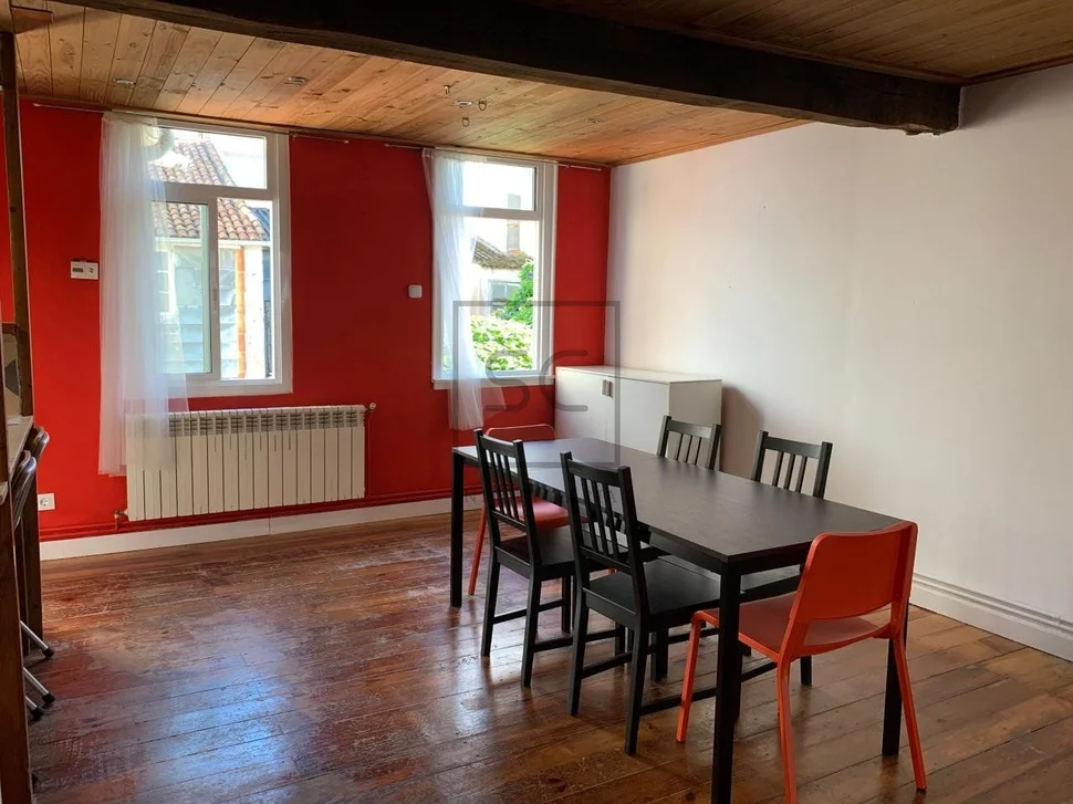 Casa adosada en pleno centro, ferrol