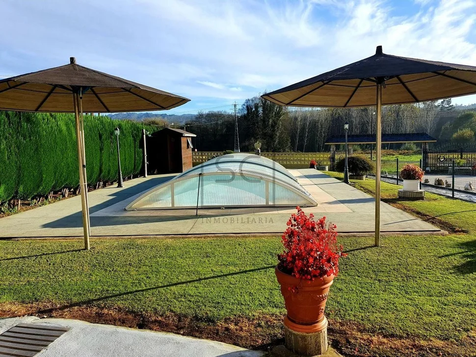 Chalet con piscina bodegas y finca en san sadueniño, san saturnino