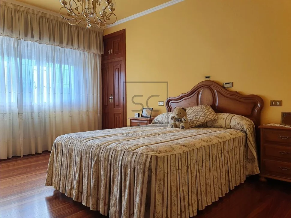 Chalet con piscina bodegas y finca en san sadueniño, san saturnino