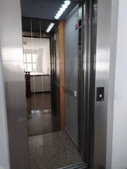 Se vende o alquila ático con ascensor y sin muebles en ultramar