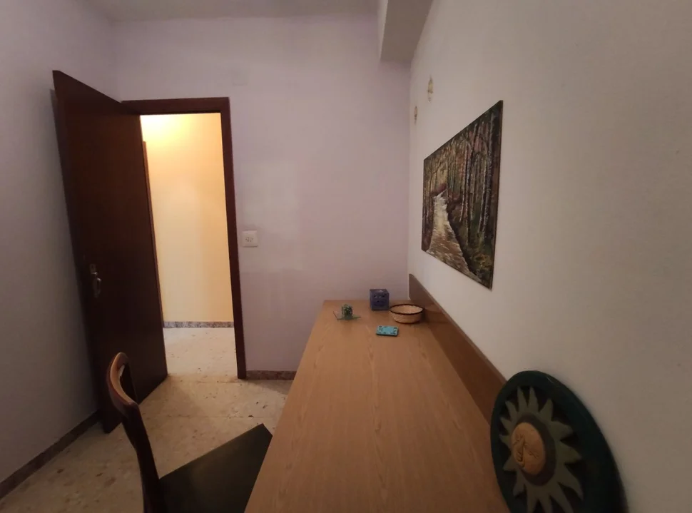 Se vende o alquila piso en neda