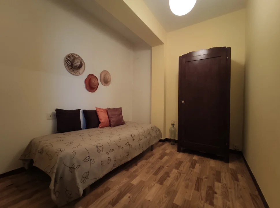 Se vende o alquila piso en neda