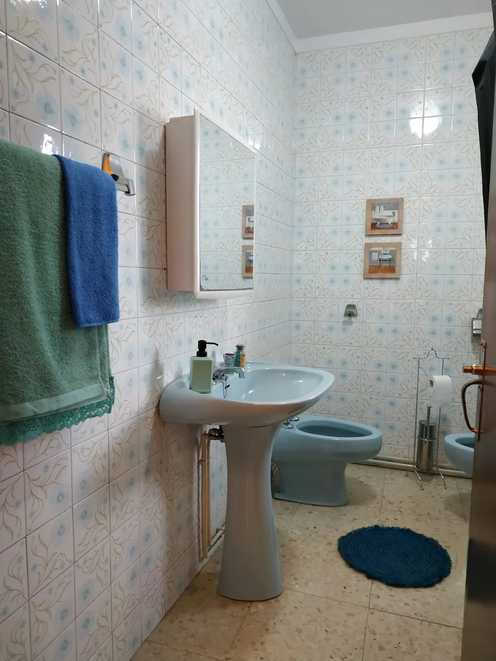 Se vende o alquila piso en neda