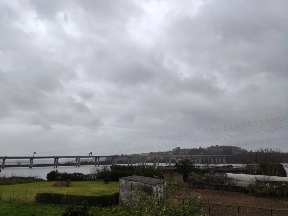 Se vende o alquila piso en neda