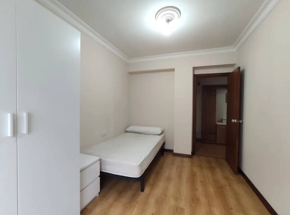 Se alquila piso en ultramar