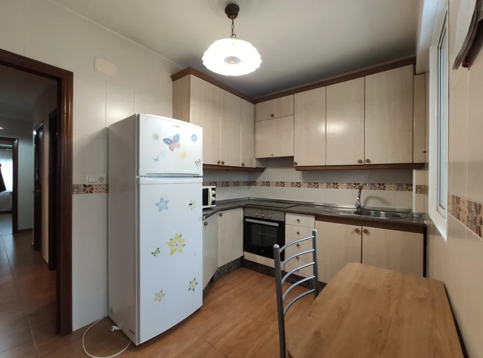 Se alquila piso en ultramar