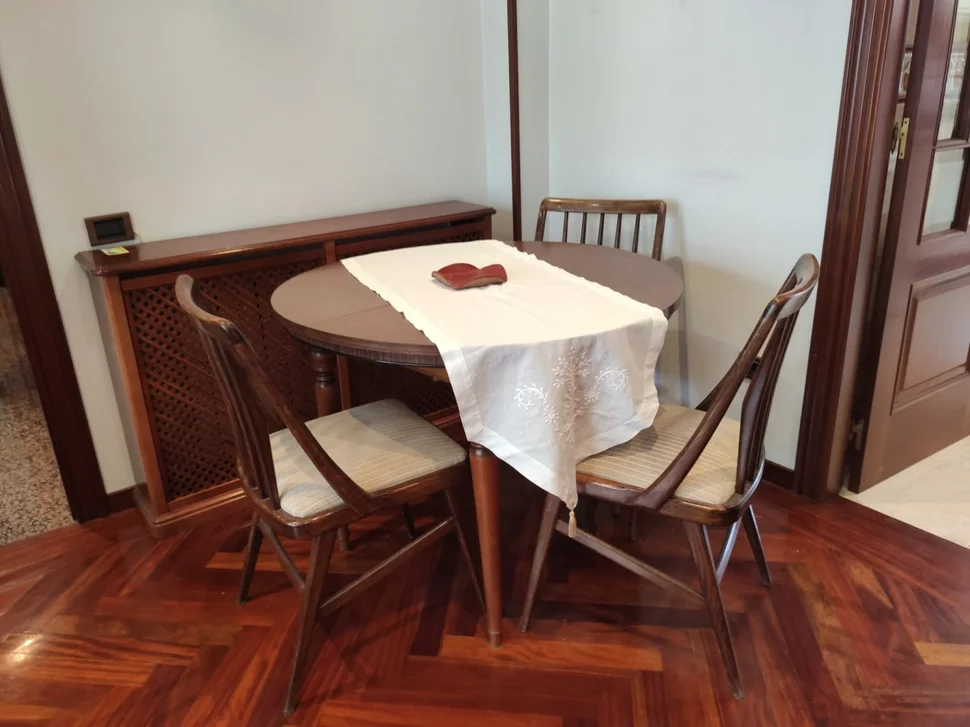 Se alquila piso en ferrol con ascensor y plaza de garaje