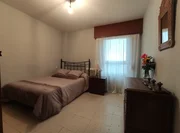 Se alquila piso próximo a la universidad con ascensor