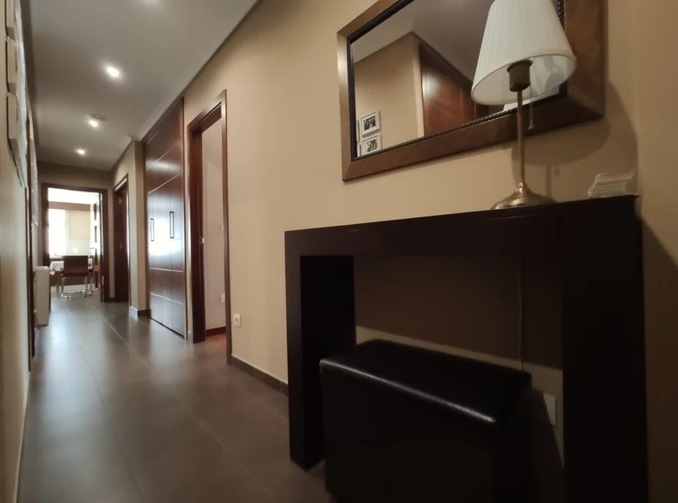 Se alquila piso en fene con plaza de garaje y ascensor