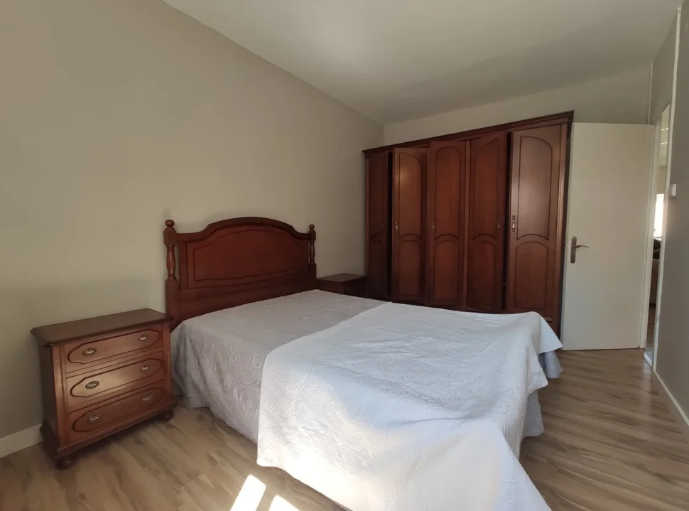 Se alquila piso en san juan