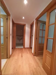 Se alquila piso en muy buen estado de conservación ( canido )