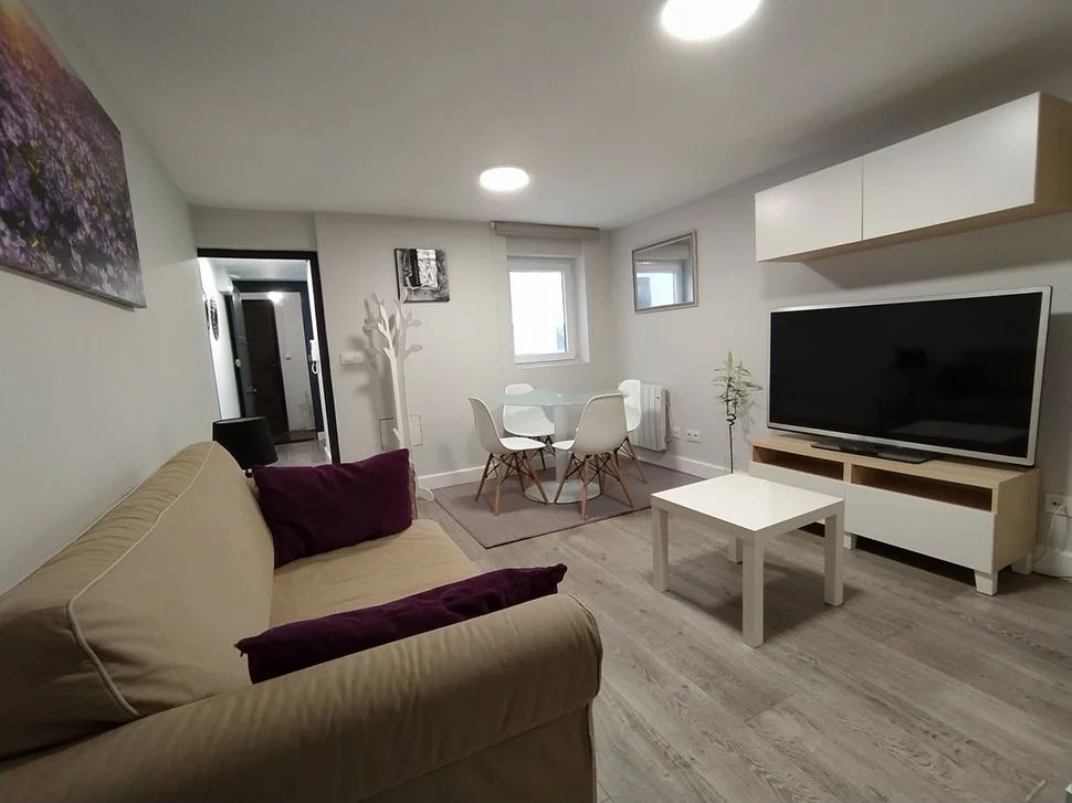 Se alquila apartamento centro de ferrol