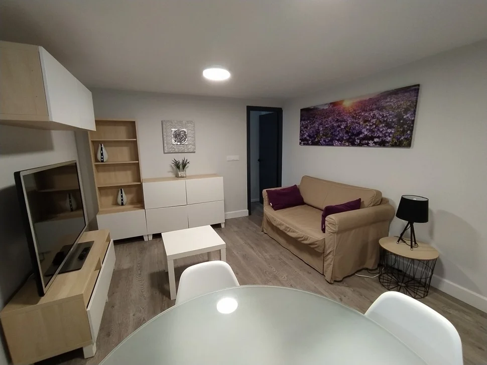 Se alquila apartamento centro de ferrol
