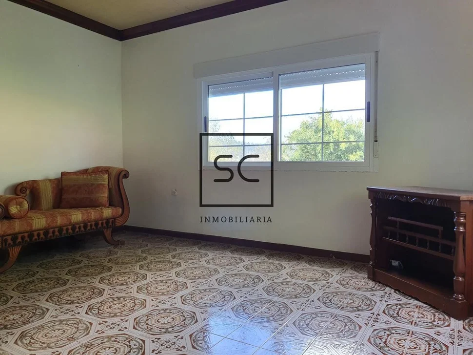 Casa con finca en san saturniño