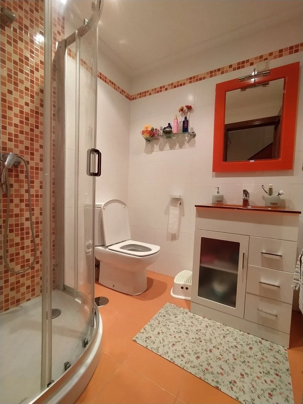 Se alquila dúplex ascendente con ascensor, garaje y trastero en freixeiro (semiamueblado)